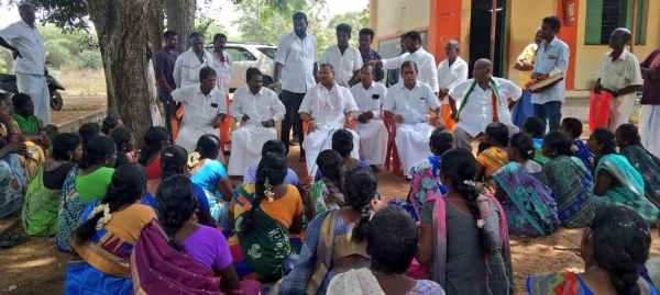 ஆசிரியர்களே டிவிதான் பாக்குறாங்க! ஆசிரியர்களே டிவிதான் பாக்குறாங்க!