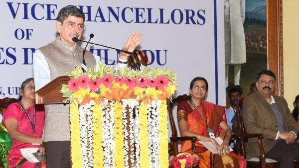 ஆளுநர் மீது கடும் சாடல் 