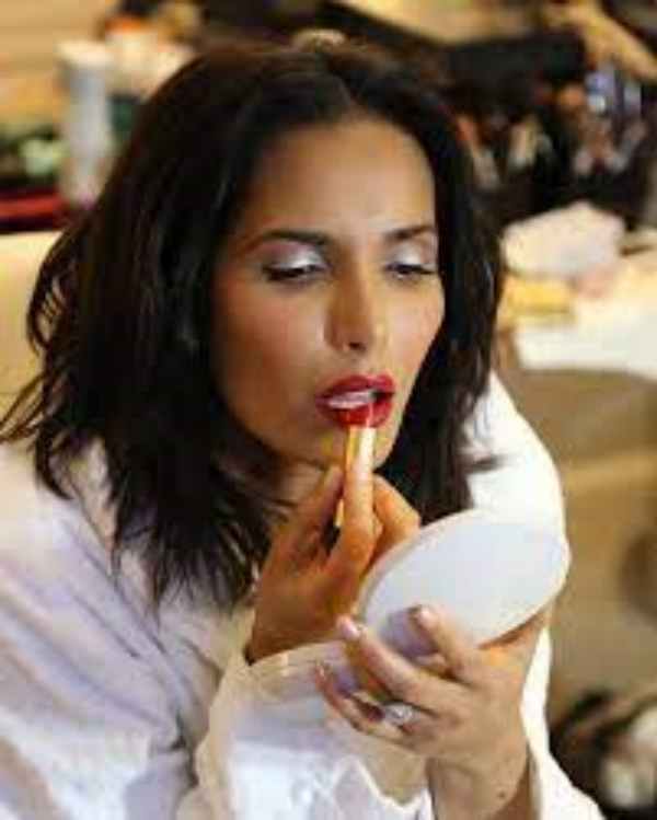 யார் இந்த பத்மா லட்சுமி? யார் இந்த பத்மா லட்சுமி?