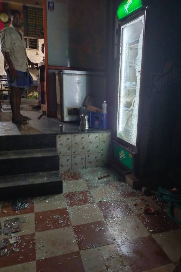  Hotel attacked in Kovai for 20 Rupees, 3 attackers arrested by police 