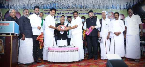 அமைச்சர்கள் இருவர் 