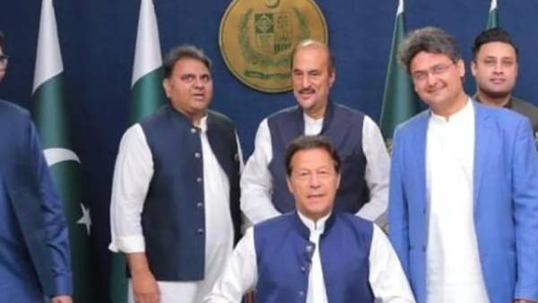  தேர்தலை கண்டு அச்சம்