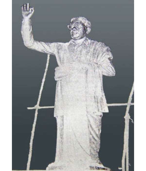 Flash Back: Thanathai Periyar and Karunandhi Statue at Chennai 