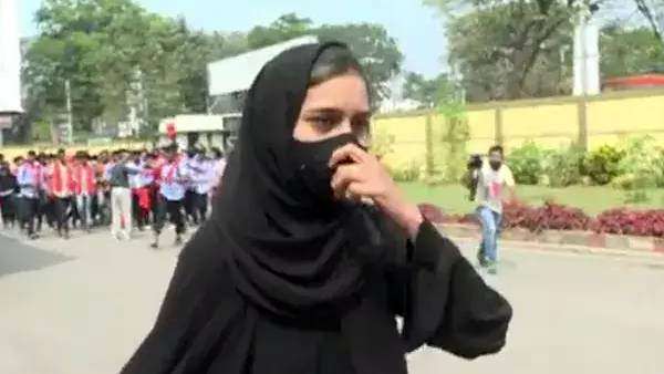 கடும் எதிர்ப்பு கடும் எதிர்ப்பு