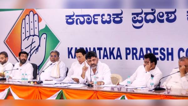 ஆளுநரிடம் புகார் 