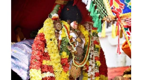 தண்ணீர் பீய்ச்சி அடிப்பது தண்ணீர் பீய்ச்சி அடிப்பது