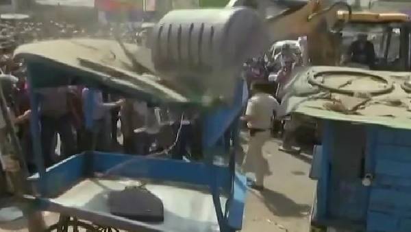  2 மணி நேரம் லேட் 