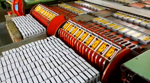 சர்வதேச அளவில் விற்பனையாகும் தமிழ்நாடு தீப்பெட்டி சர்வதேச அளவில் விற்பனையாகும் தமிழ்நாடு தீப்பெட்டி