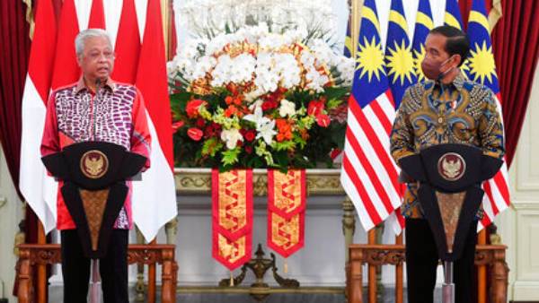  சீனாவின் ஆதிக்கம் 