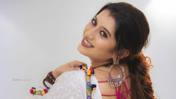 மனம் கவர்ந்த போட்டியாளர் 