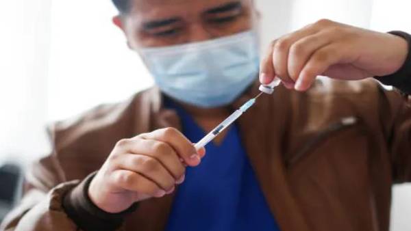 அனைவருக்கும் பூஸ்டர் தடுப்பூசி 