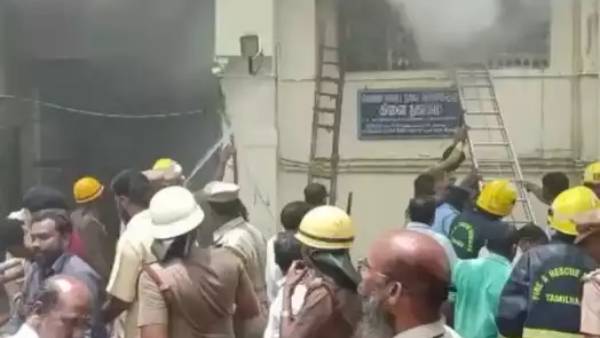 5 தீயணைப்பு வாகனங்கள் 