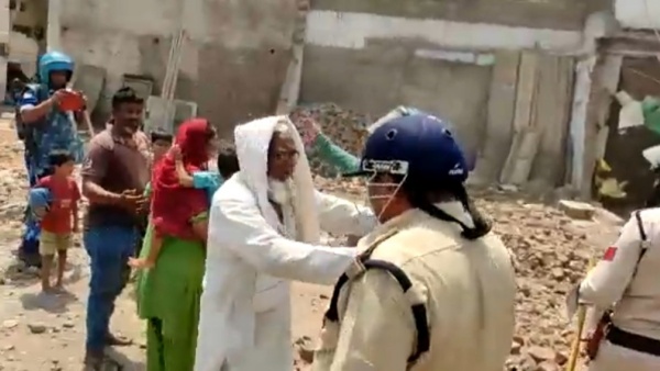மூதாட்டி தாக்குதல்