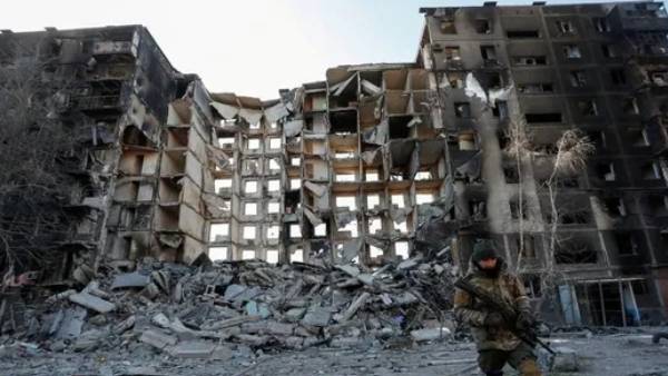 16 வரலாற்று கட்டடங்கள் 