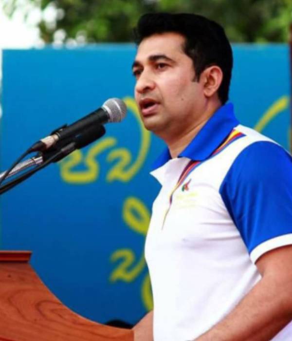 மே 1 முதல் ராஜினாமா மே 1 முதல் ராஜினாமா