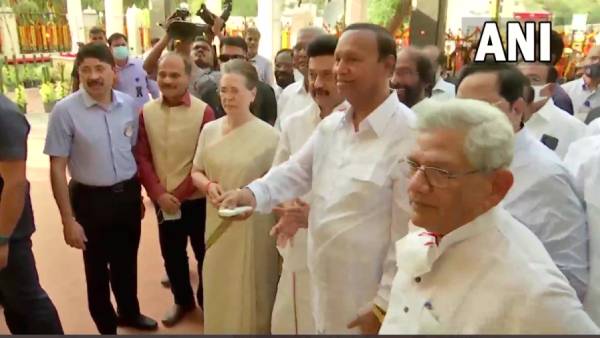 விழாக்கோலம் விழாக்கோலம்