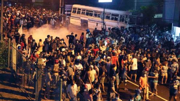 ஊரடங்கு அமல் 