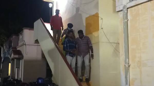 டிரையல் பார்க்க டிரையல் பார்க்க