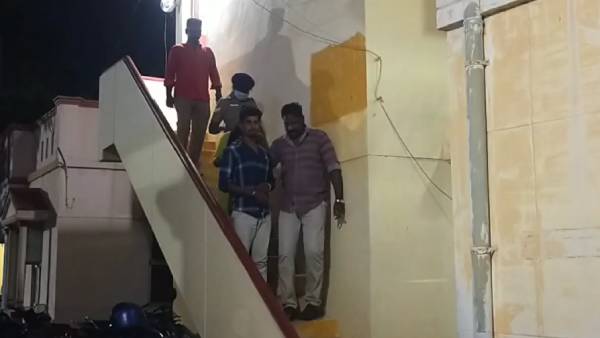 காதலர்கள் காதலர்கள்