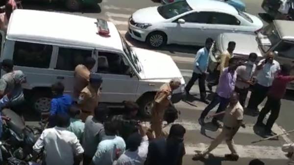 விஜய் ரசிகர்கள் 