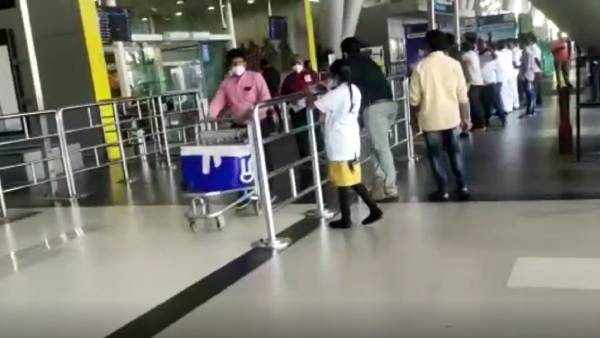 விமானத்தில் வந்த கல்லீரல் விமானத்தில் வந்த கல்லீரல்