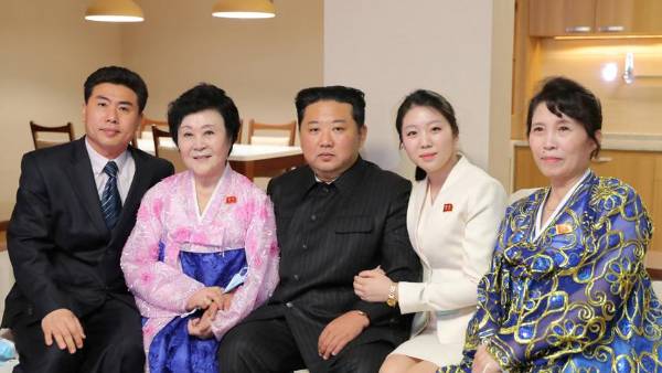 பொக்கிஷங்களில் ஒருவர் பொக்கிஷங்களில் ஒருவர்