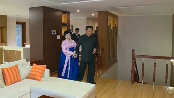 காரணம் என்ன காரணம் என்ன