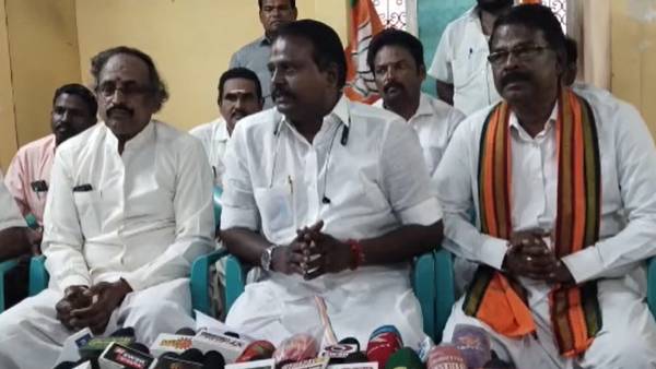 ஆளுநருக்கு எதிர்ப்பு 