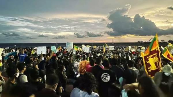 தொடர் போராட்டம் 