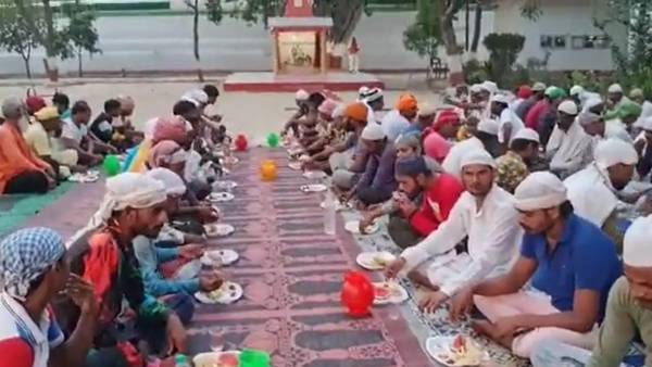 மதநல்லிணக்கத்துக்கு உதாரணம் மதநல்லிணக்கத்துக்கு உதாரணம்