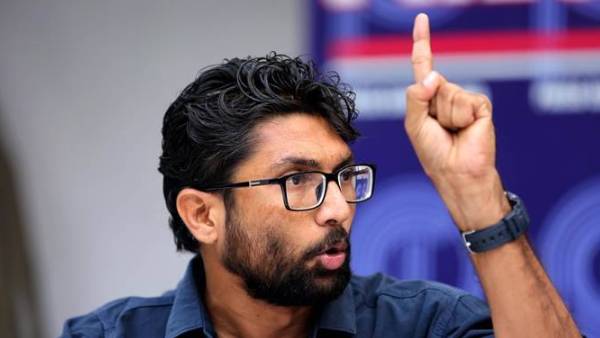 ஜிக்னேஷ் மேவானி மறுப்பு 