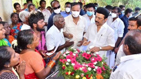 முதல்வர் ஆறுதல் 