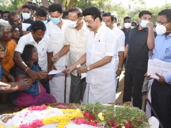 மீட்பு மற்றும் நிவாரண பணிகள் 