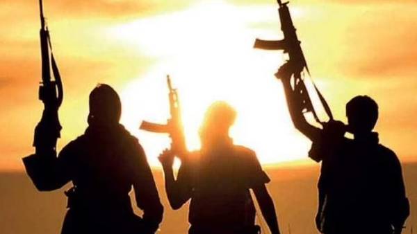  பயங்கரவாதிகள்