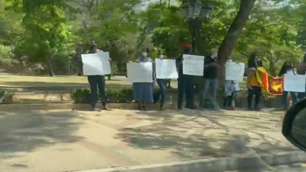 தீவிரமாகும் போராட்டங்கள் 