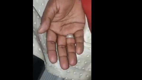 பின் சீட்டிலிருந்து 