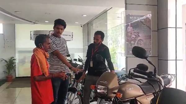 உணவு டெலிவரி உணவு டெலிவரி