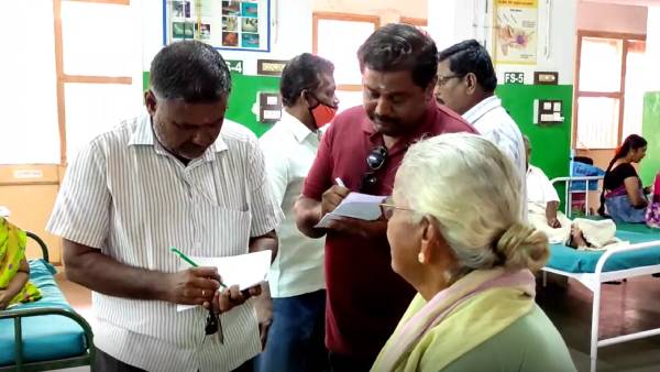 மருத்துவர்கள், செவிலியர்கள் மீது புகார் 