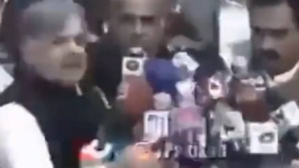 அரசியல் அனுபவம்