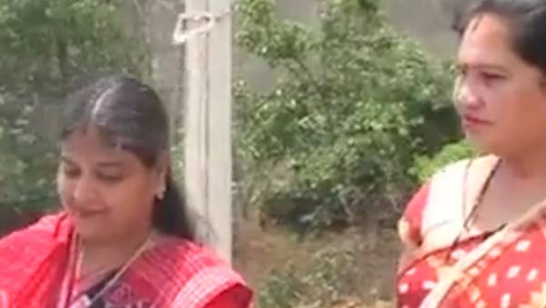 அடுப்பாக மாறிய கார் அடுப்பாக மாறிய கார்