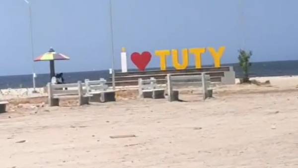 கழிவறை மற்றும் பார்க்கிங் வசதி 