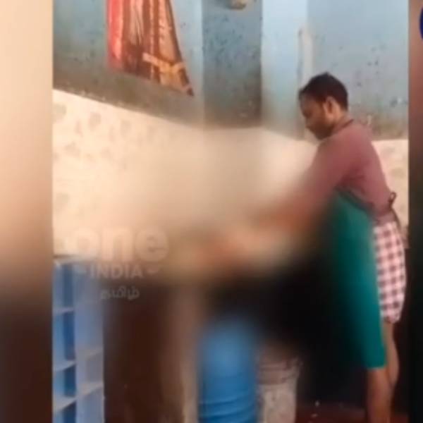  ஜாலியாக வெட்டுவாராம்