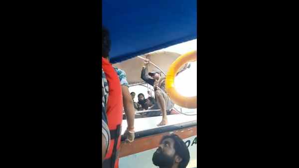 கோவா படகு சவாரி வீடியோ 