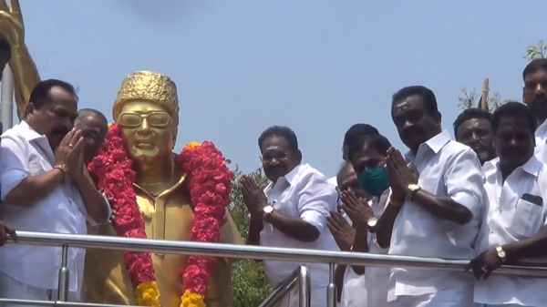தொழிலாளர்களுக்கு உதவி 
