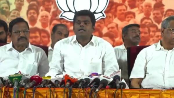  ஆளுநருக்கு எதிராக போராட்டம் 