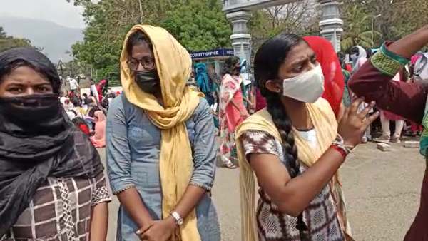 போலீசார் பேச்சு 