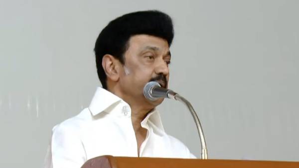 ஏழையின் சிரிப்பில் 