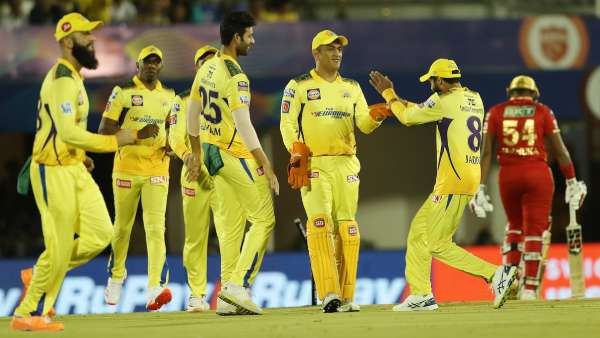 ராஜபக்சே வெளியேறினார் 