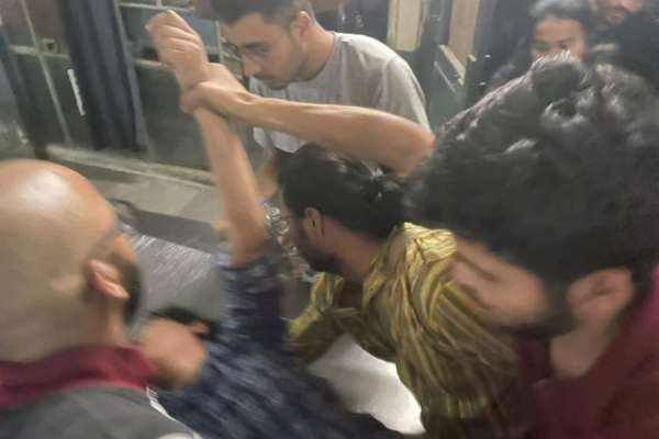 ஜேஎன்யு விடுதி வன்முறை 