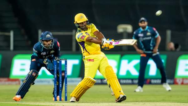 அடுத்தடுத்து விக்கெட் 